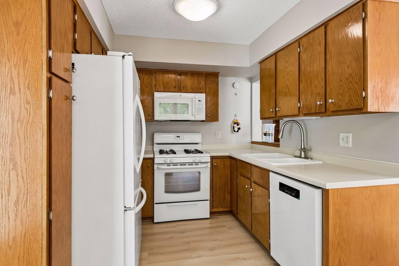 930 Dartmouth Place SE - Photo 18