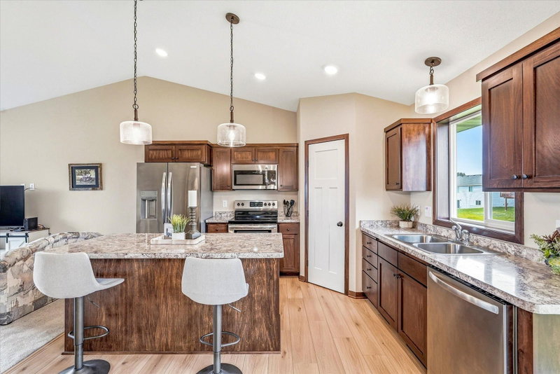 422 Bluebird Drive NW - Photo 12