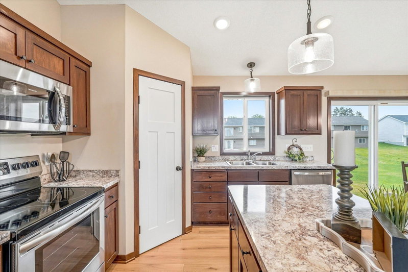 422 Bluebird Drive NW - Photo 15