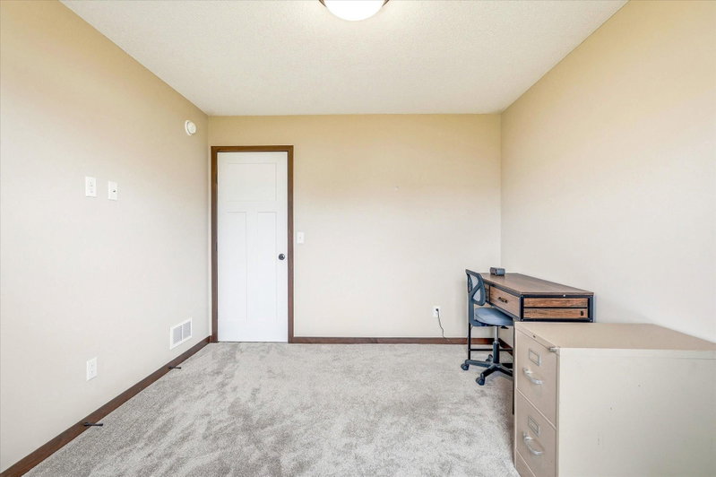422 Bluebird Drive NW - Photo 18