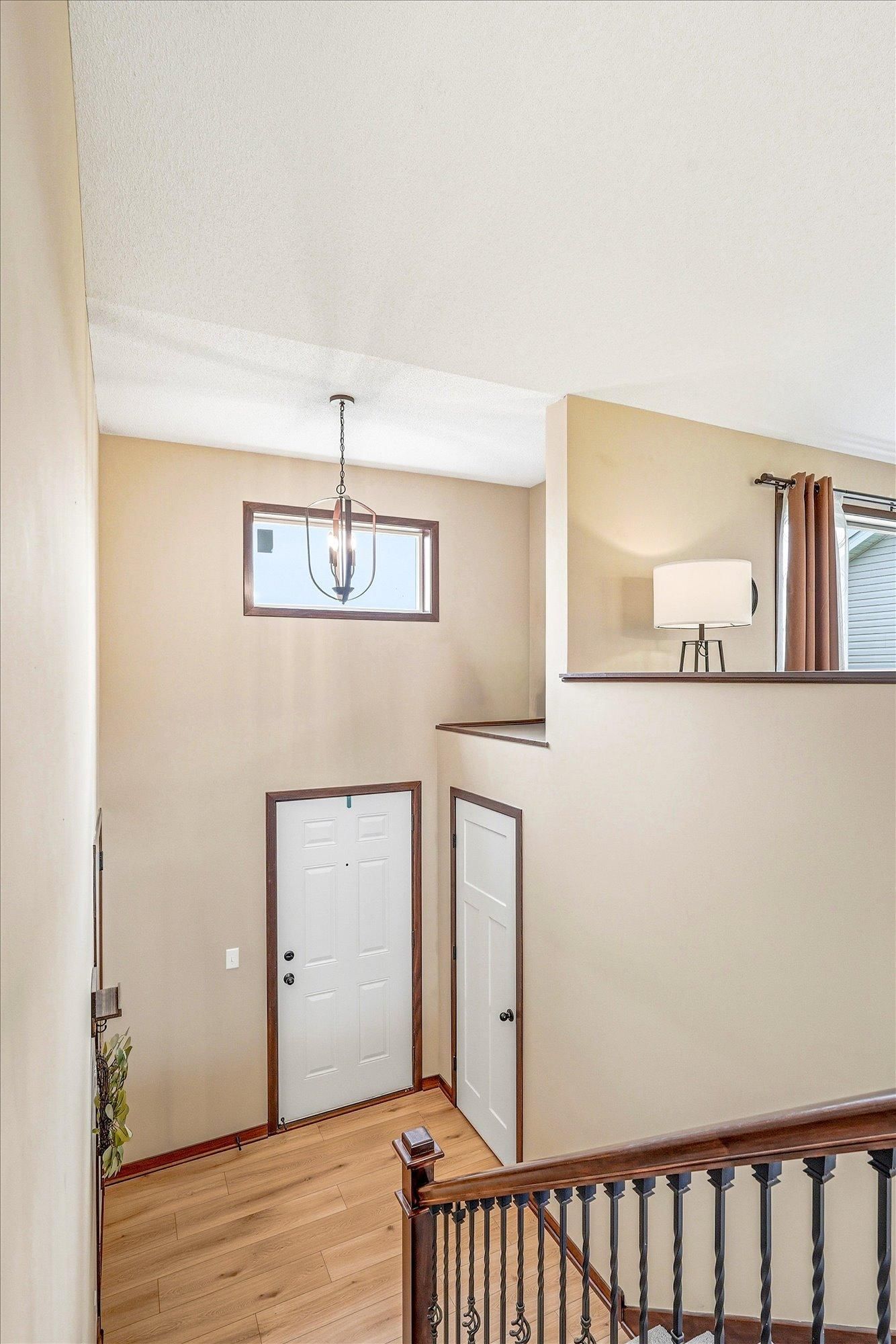 422 Bluebird Drive NW