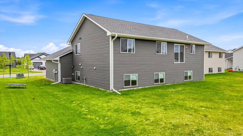 422 Bluebird Drive NW - Photo 36