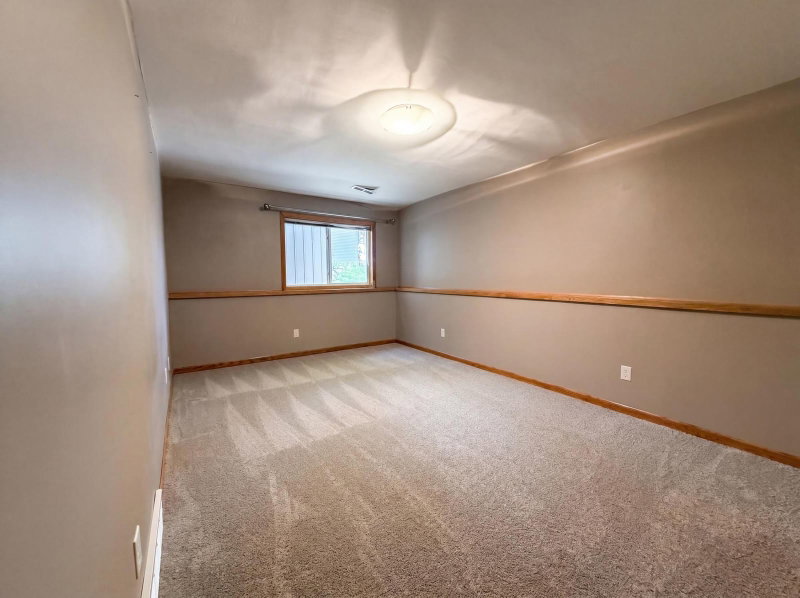 14734 Yosemite Avenue S - Photo 12