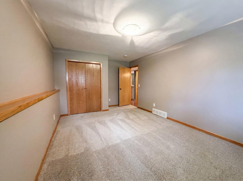 14734 Yosemite Avenue S - Photo 13