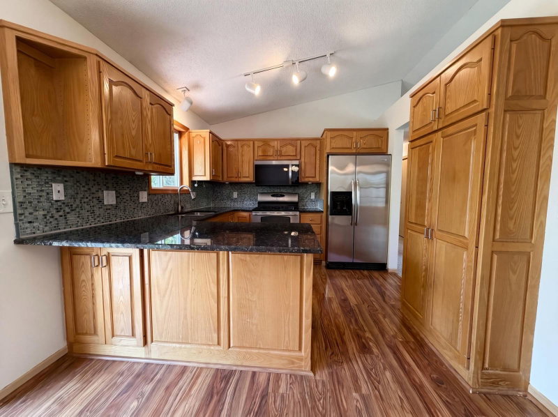 14734 Yosemite Avenue S - Photo 6
