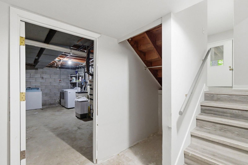 6168 Marlen Circle SE - Photo 14
