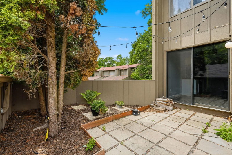 1827 Yuma Lane N - Photo 14