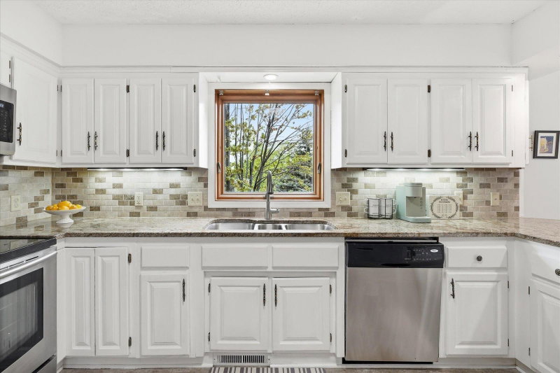 2500 Highland View Avenue S - Photo 30