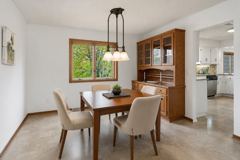 2500 Highland View Avenue S - Photo 8