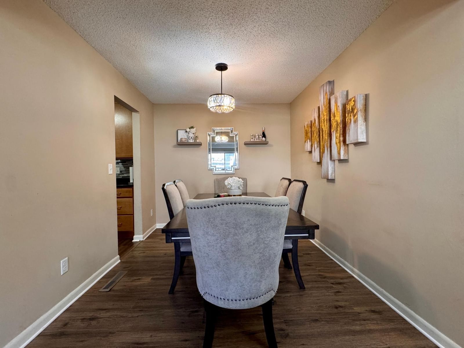 1271 Landmark Trail S