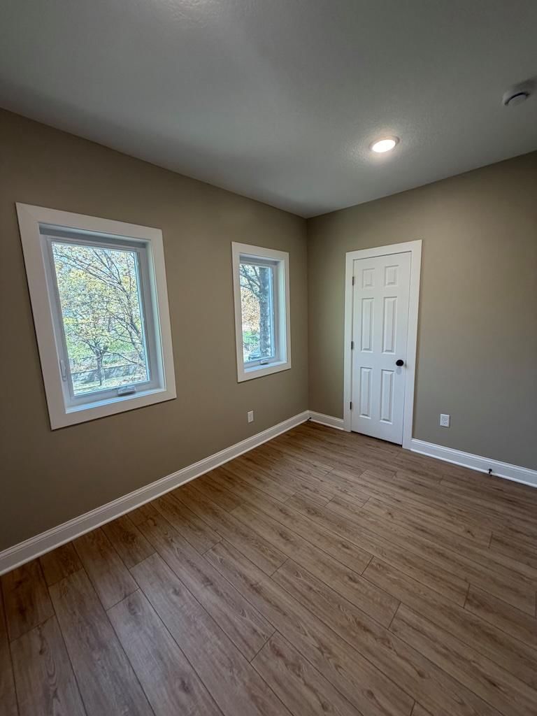 892 4th Street E - Photo 18