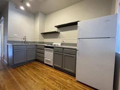2720 Dupont Avenue S - Photo 4