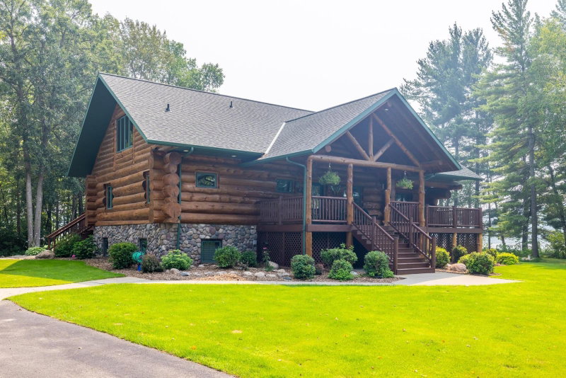 24028 Garland Drive - Photo 2