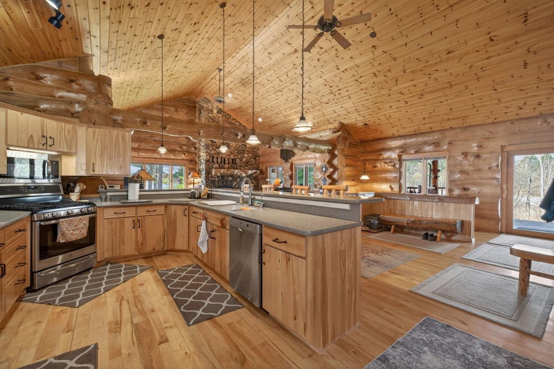 24028 Garland Drive - Photo 10