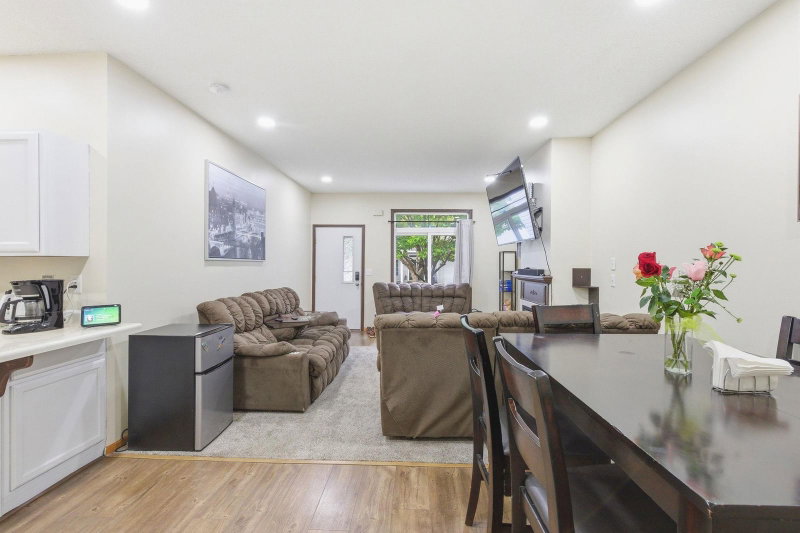 2058 Parkway Avenue - Photo 13