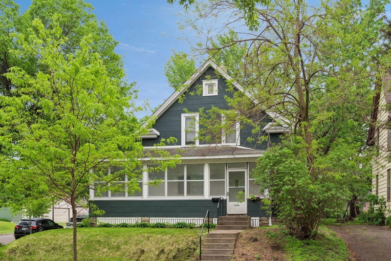 1282 Hewitt Avenue