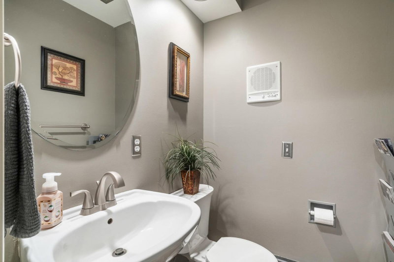 1904 16th Street NW - Photo 23