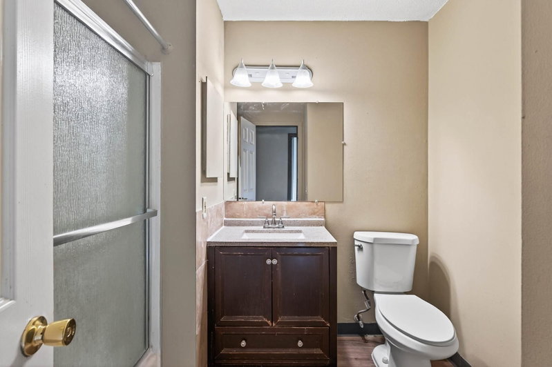 605 Portland Drive E - Photo 30