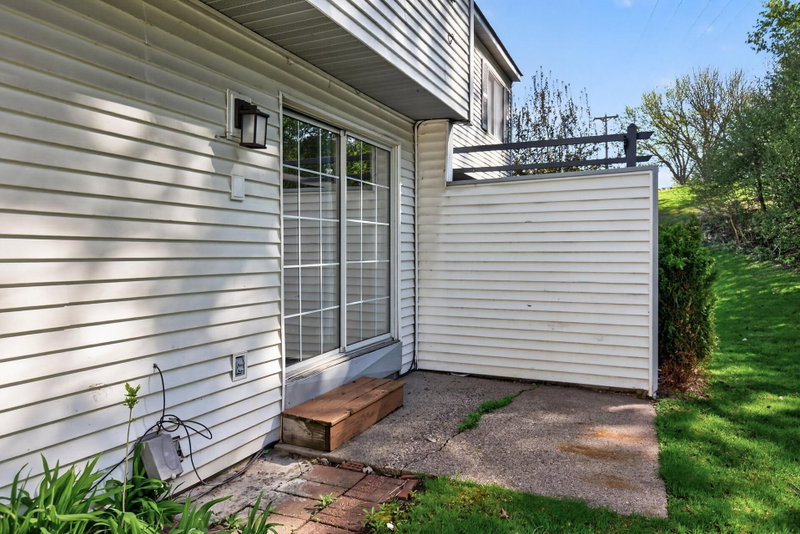 605 Portland Drive E - Photo 34