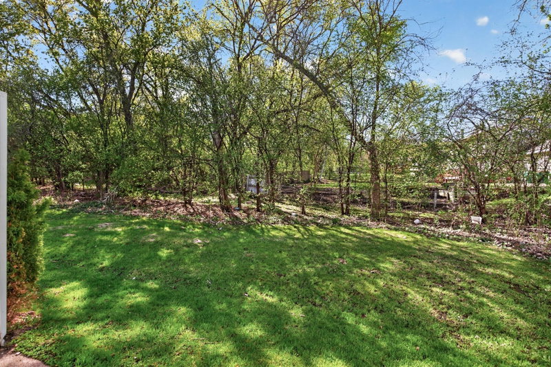 605 Portland Drive E - Photo 36