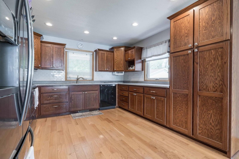 124 Bethesda Street NW - Photo 19