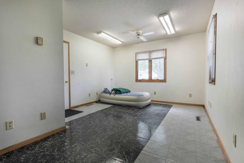 124 Bethesda Street NW - Photo 38