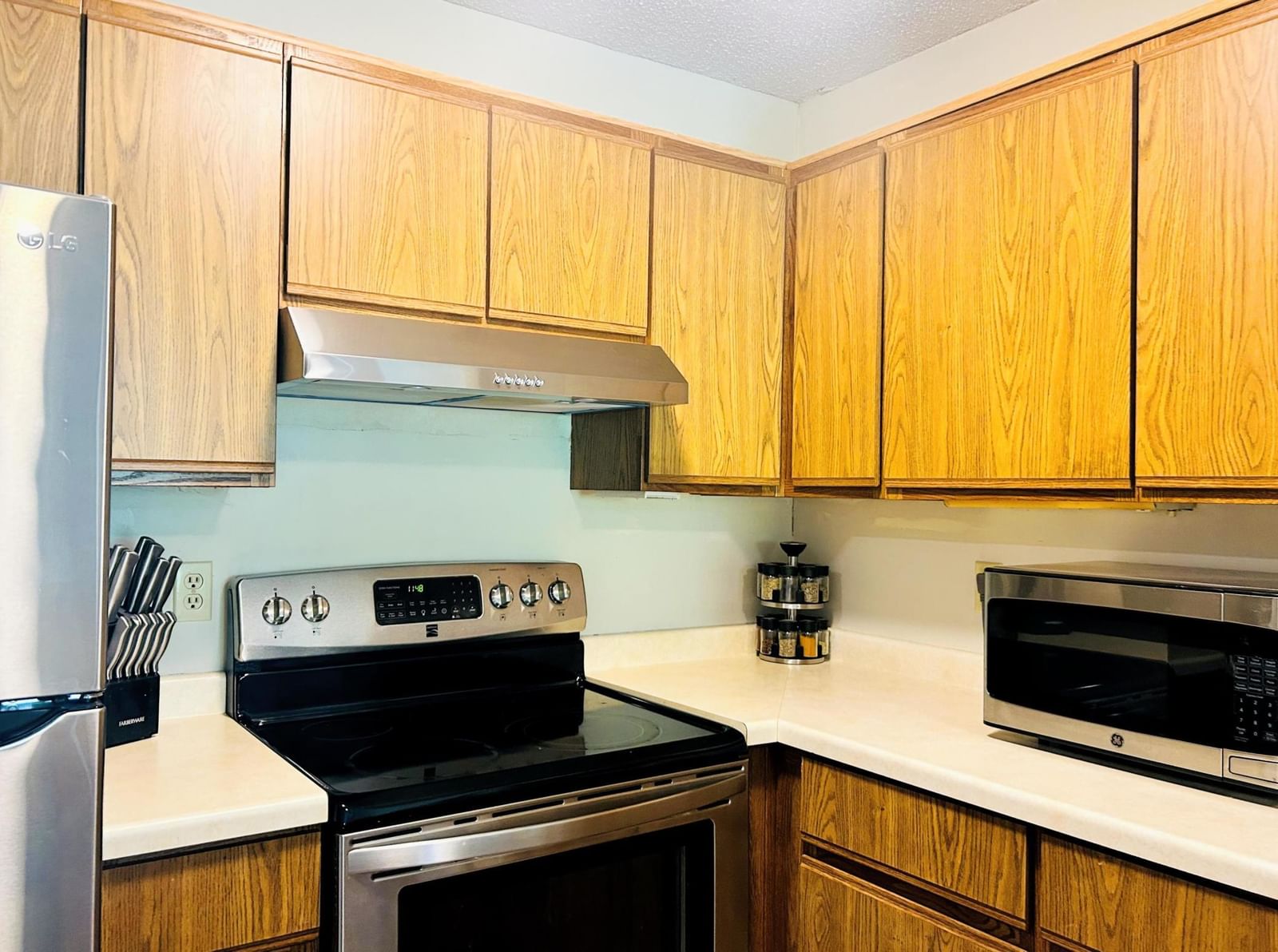 7675 142nd Street W #215