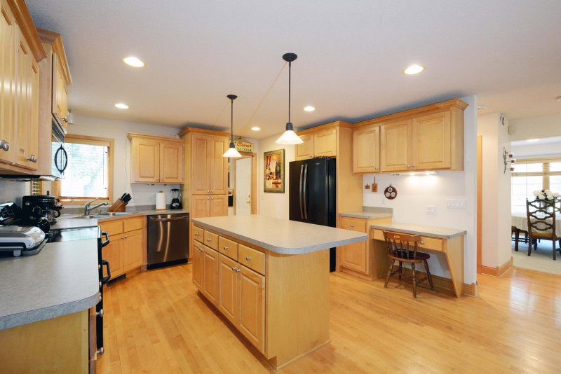 1470 N Mary Street N - Photo 11