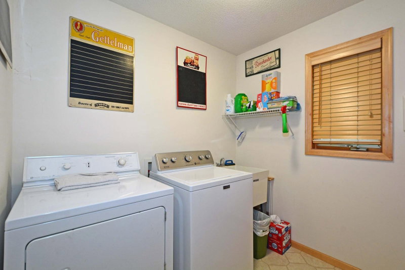 1470 N Mary Street N - Photo 15