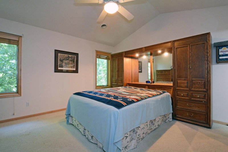 1470 N Mary Street N - Photo 19