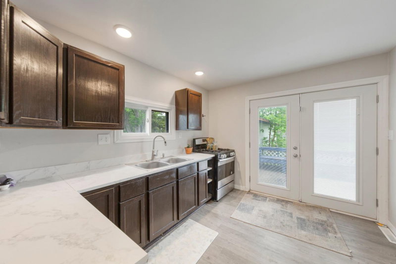 221 Beech Avenue - Photo 17