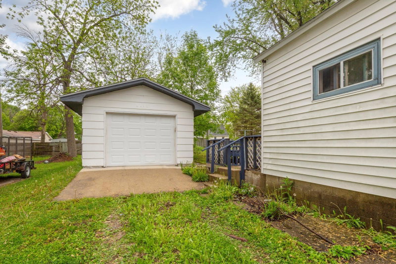 221 Beech Avenue - Photo 5
