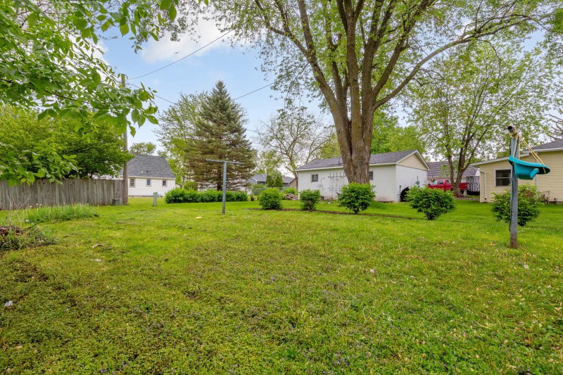 221 Beech Avenue - Photo 6