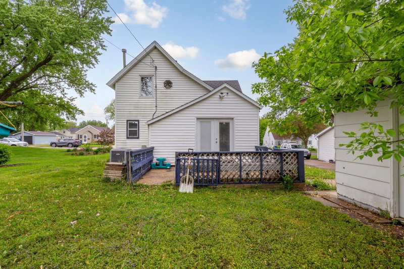 221 Beech Avenue - Photo 9