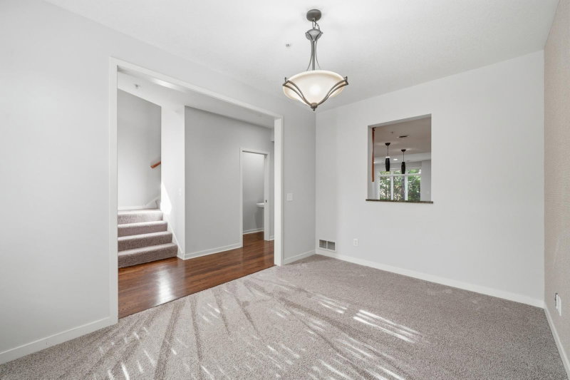 635 Willoughby Way W - Photo 15