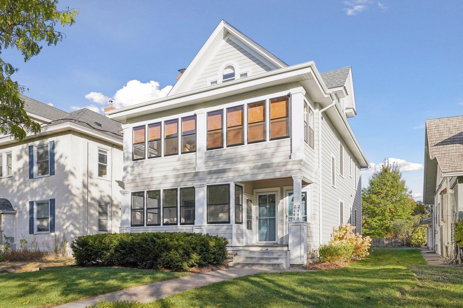2441 Dupont Avenue S