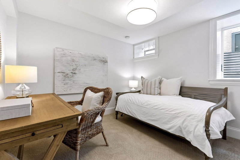 2441 Dupont Avenue S - Photo 22