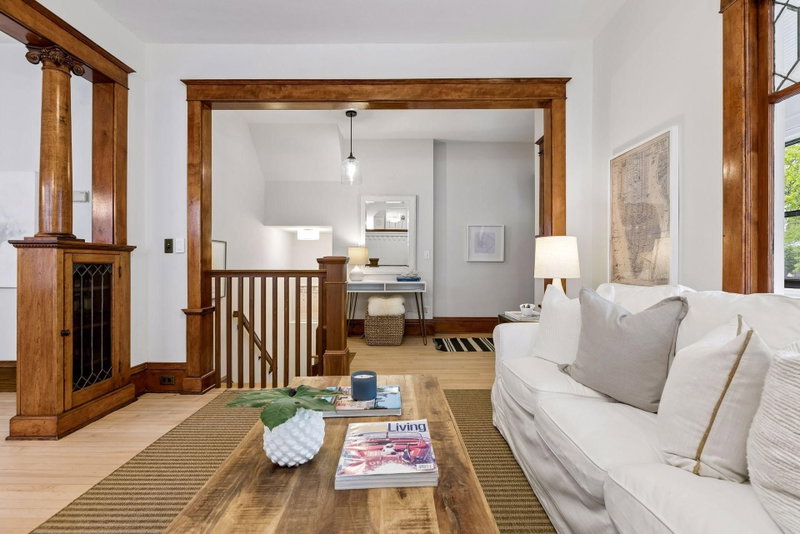 2441 Dupont Avenue S - Photo 4