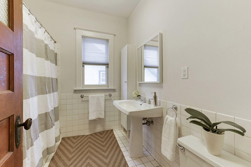 2441 Dupont Avenue S - Photo 35