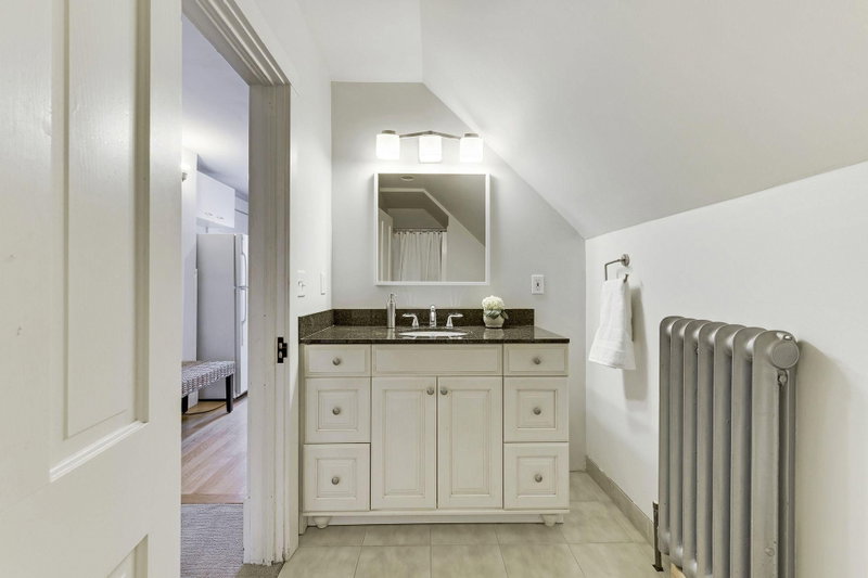 2441 Dupont Avenue S - Photo 41
