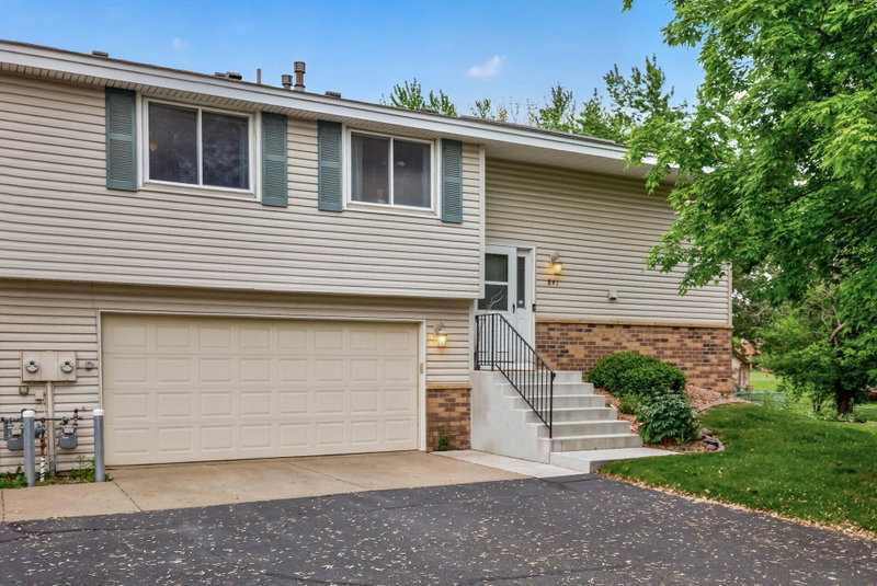 841 Evergreen Circle
