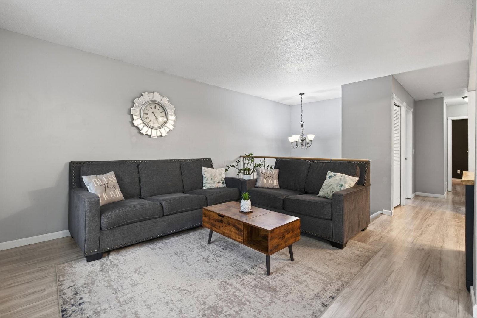 841 Evergreen Circle