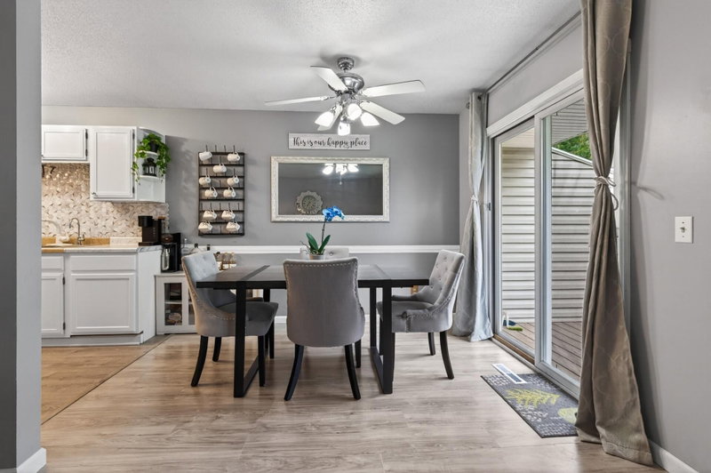 841 Evergreen Circle - Photo 5