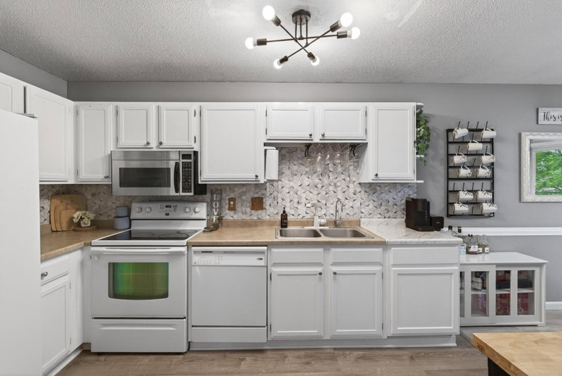 841 Evergreen Circle - Photo 7
