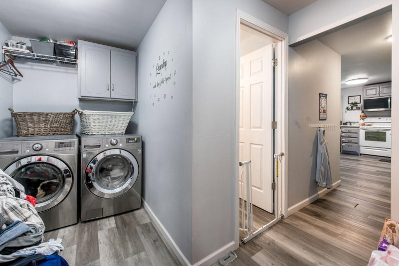 902 Quincy Street - Photo 11