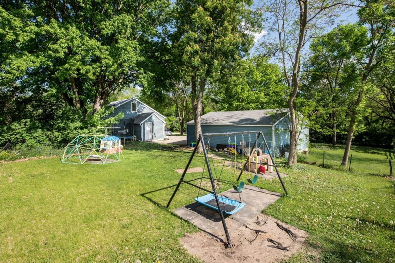 902 Quincy Street - Photo 18
