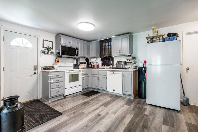 902 Quincy Street - Photo 6