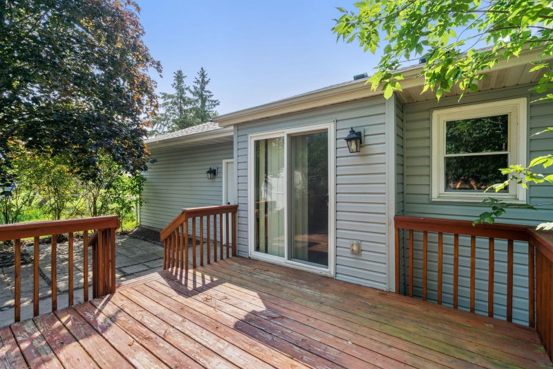 10439 University Circle NE - Photo 5