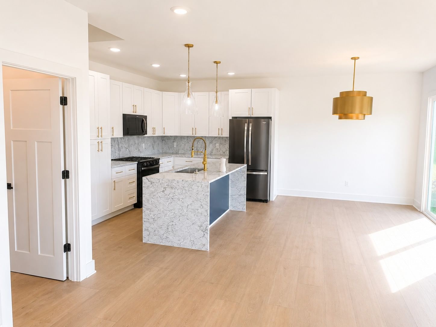 4544 Savanna Trail