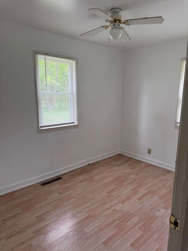 201 Schilling Road SE - Photo 11